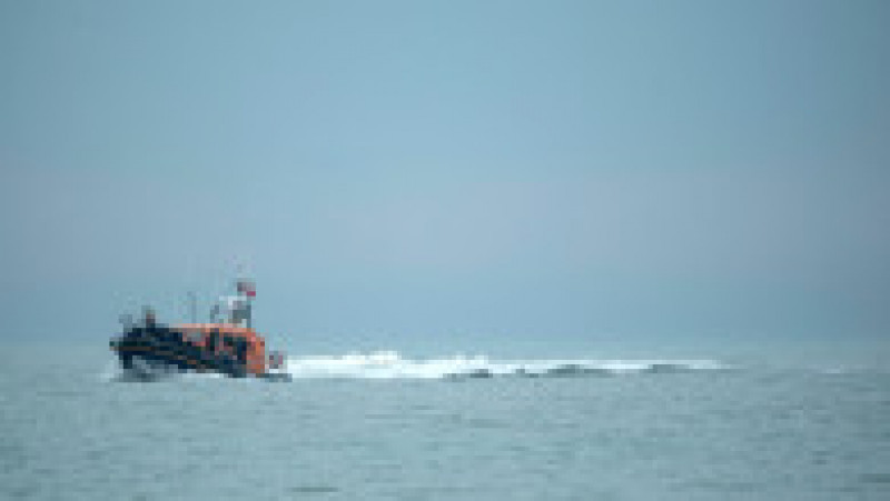 Operațiune de salvare a migranților a căror barcă s-a răsturnat. Foto: Profimedia Images | Poza 2 din 9