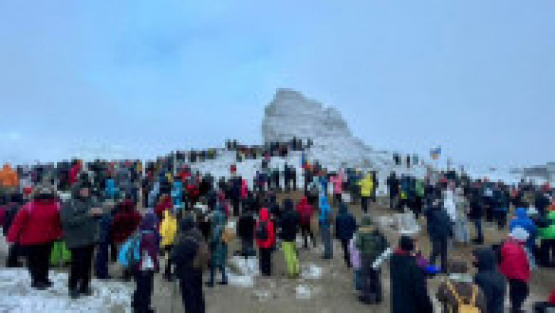 Mii de turiști s-au înghesuit la Sfinx, să vadă dacă apare piramida energetică. FOTO: Salvamont România | Poza 1 din 4