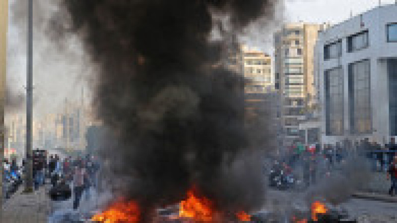 Proteste de amploare în Liban, unde au fost blocate drumurile. FOTO: Profimedia Images | Poza 4 din 7