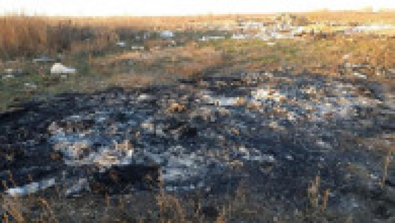 Loc în care au fost arse deșeuri la Sintești. Foto: Ministerul Mediului | Poza 5 din 6