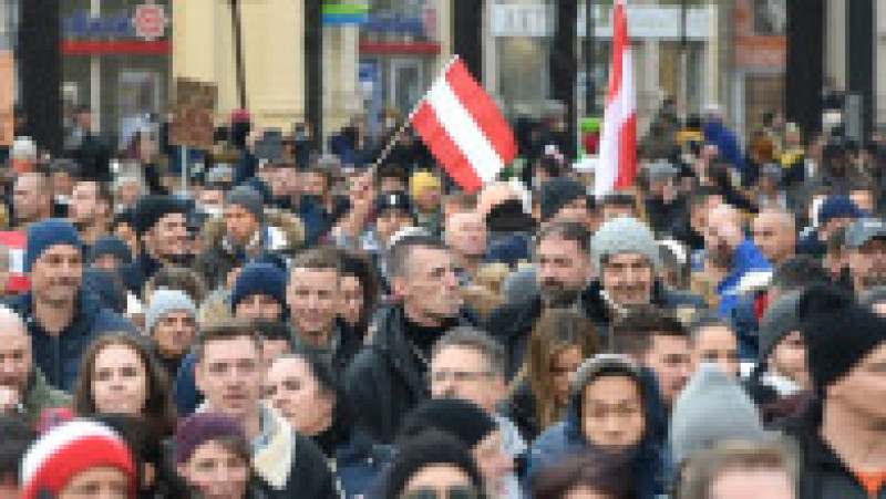 Zeci de mii de persoane au protestat la Viena față de noile restricții decise în pandemie Foto: Profimedia Images | Poza 5 din 13