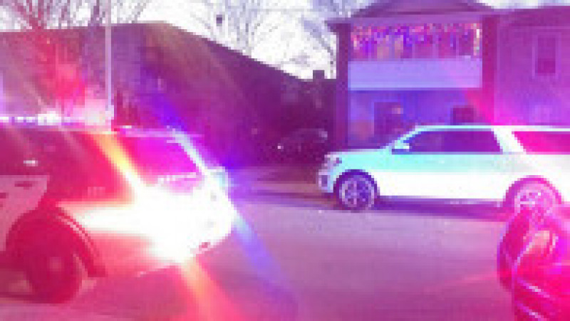 SUV-ul care a intrat în mulțime la parada de Crăciu, flancat de mașini de poliție. Foto: Profimedia | Poza 6 din 9