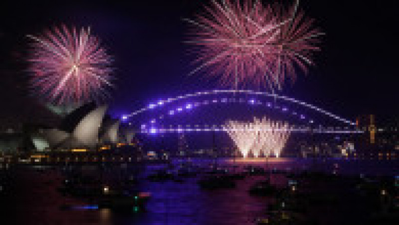 Foc de artificii la Sydney cu ocazia trecerii în Anul Nou 2022. Foto: Profimedia Images | Poza 4 din 17