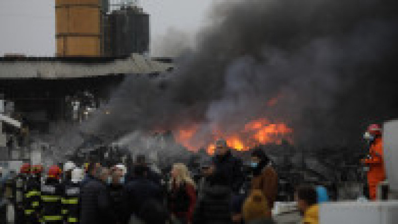 Incendiu la un depozit de materiale reciclabile din Popești-Leordeni Foto: Inquam Photos / George Călin | Poza 3 din 7