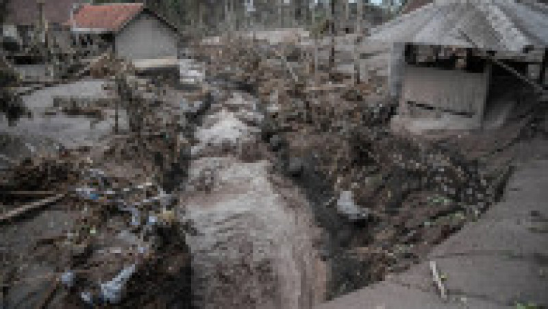 Satul Wuluh din Lumajang a fost distrus de erupția vulcanului Semeru din insula Java. Foto: Profimedia | Poza 8 din 18