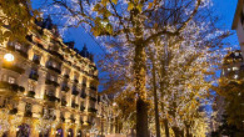 Cum arată Parisul, luminat și decorat pentru sărbători. FOTO: Profimedia Images | Poza 12 din 14