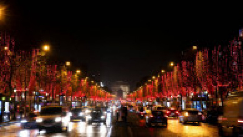 Cum arată Parisul, luminat și decorat pentru sărbători. FOTO: Profimedia Images | Poza 13 din 14