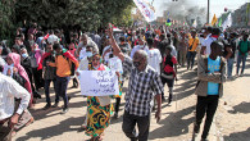 Protestatari la Khartoum. Foto: Profimedia Images | Poza 3 din 7