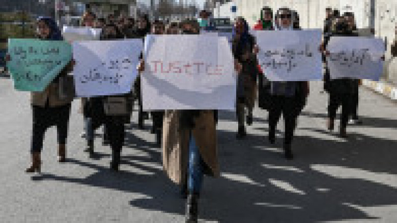  Zeci de femei au manifestat pentru respectarea drepturilor lor de către talibani. Foto: Profimedia Images | Poza 2 din 6
