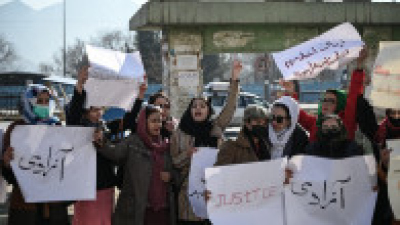  Zeci de femei au manifestat pentru respectarea drepturilor lor de către talibani. Foto: Profimedia Images | Poza 6 din 6