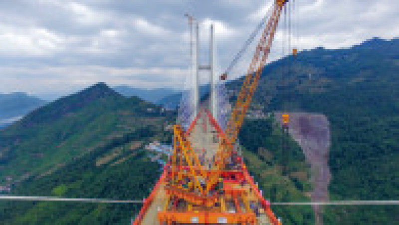 Beipanjiang, cel mai înalt pod din lume, care se ridică la 565 de metri deasupra râului FOTO: Profimedia Images | Poza 3 din 49