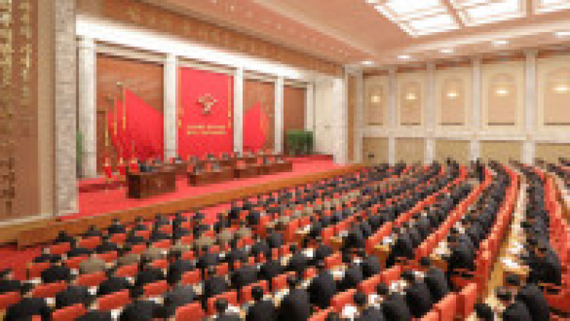 Kim Jong-un la reuniunea partidului de guvernământ din decembrie 2021 FOTO: KCNA | Poza 6 din 8