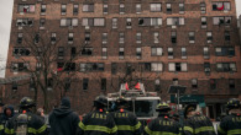 Pompierii au intevenit la un incendiu de amploare în New York, soldat cu 19 morți. Foto: Profimedia | Poza 5 din 6