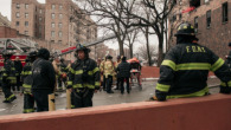 Pompierii au intevenit la un incendiu de amploare în New York, soldat cu 19 morți. Foto: Profimedia | Poza 4 din 6