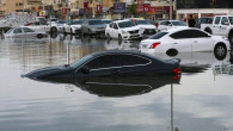 Inundații în emiratul Sharjah, după ploi torențiale la 1 ianuarie 2022 Foto: Profimedia Images | Poza 6 din 7