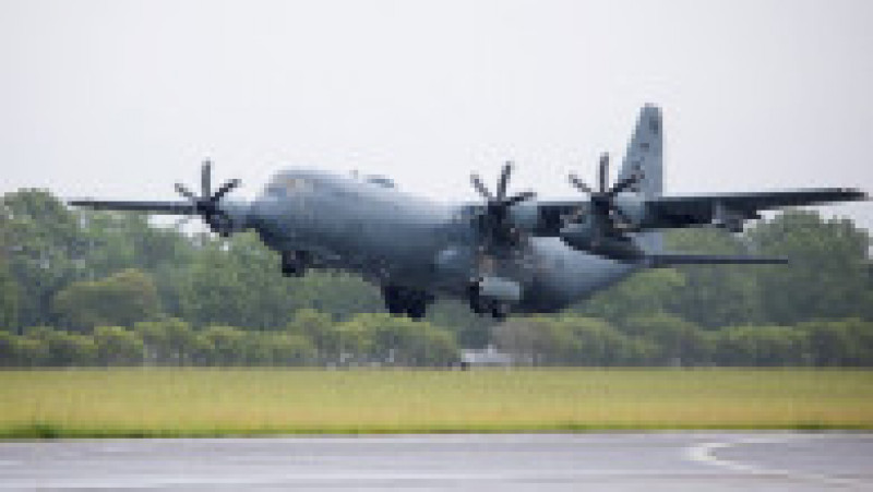 Aviația australiană a trimis un avion C-130J Hercules pentru a evalua pagubele. Foto: Profimedia Images | Poza 9 din 29