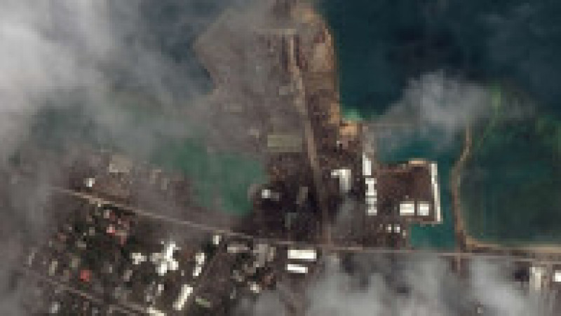 Imagini satelitare arată cenușă vulcanică acoperind portul din Nuku’alofa, capitala Tonga. Foto: Profimedia Images | Poza 16 din 29