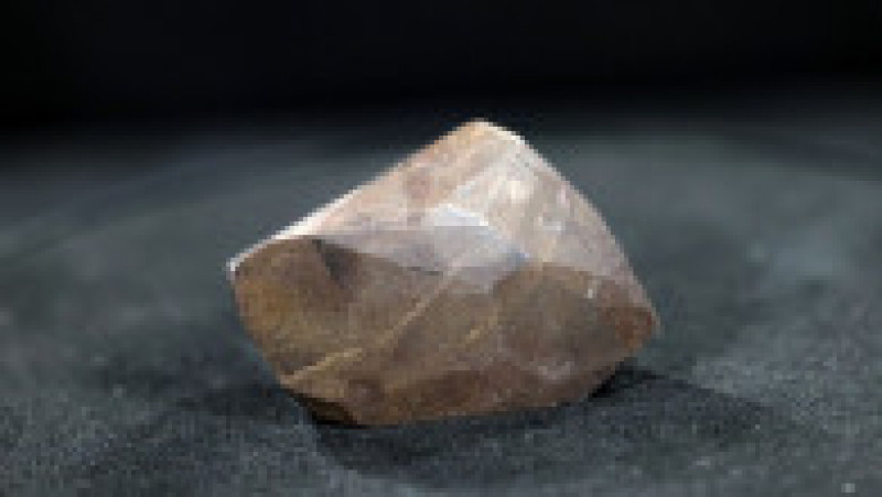 Un diamant rar botezat „Enigma”, de 555,55 carate, despre se crede că a venit din spațiul cosmic, va fi scos la licitație în luna februarie. Foto: Profimedia Images | Poza 4 din 8