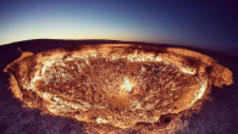 „Porțile Iadului”, craterul din Turkmenistan care arde de 50 de ani FOTO: Profimedia Images | Poza 11 din 17