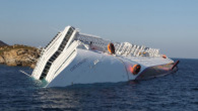 Nava Costa Concordia imediat după naufragiu, în 2012. Sursa foto: Profimedia Images | Poza 7 din 30