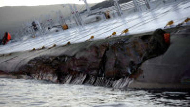 Nava Costa Concordia imediat după naufragiu, în 2012. Sursa foto: Profimedia Images | Poza 19 din 30