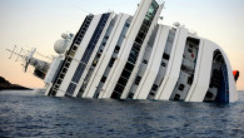 Nava Costa Concordia imediat după naufragiu, în 2012. Sursa foto: Profimedia Images | Poza 14 din 30