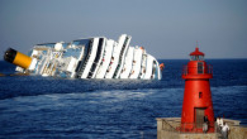 Nava Costa Concordia imediat după naufragiu, în 2012. Sursa foto: Profimedia Images | Poza 4 din 30