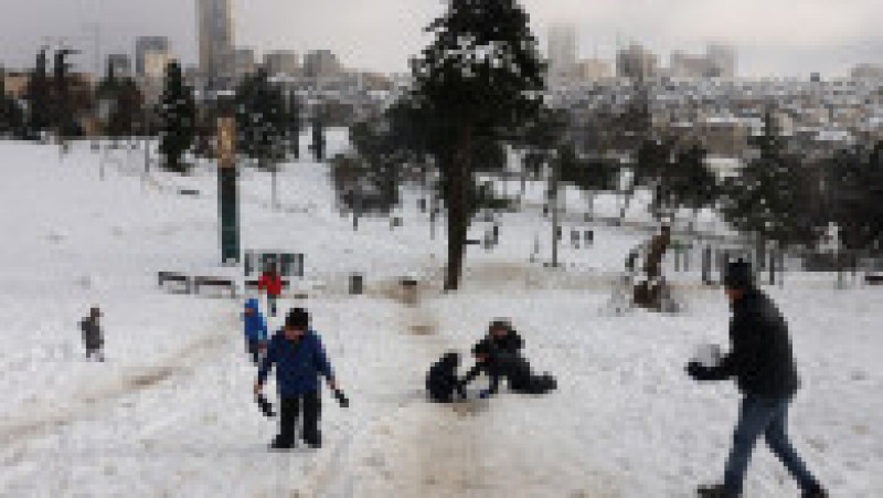Israelul a avut parte, miercuri seară, de o furtună de zăpadă, fenomen rar în regiune. Foto: Profimedia | Poza 5 din 12