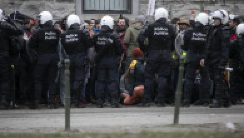 Proteste violente anti-restricții la Bruxelles Foto: Profimedia Images | Poza 26 din 27