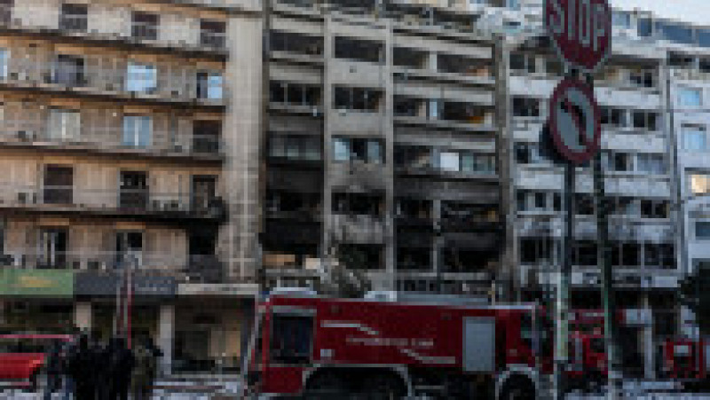 O persoană a fost rănită şi mai multe clădiri au fost grav avariate, miercuri, după o explozie în centrul Atenei. FOTO: Profimedia Images | Poza 4 din 5