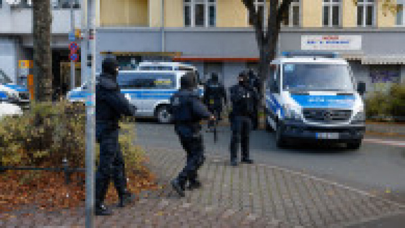 Poliția a pornit într-o „vânătoare” uriașă pentru găsirea suspecților, care a implicat și Interpolul. În total, au participat 1.600 de ofițeri de poliție din toată Germania. Foto: Profimedia Images | Poza 17 din 26