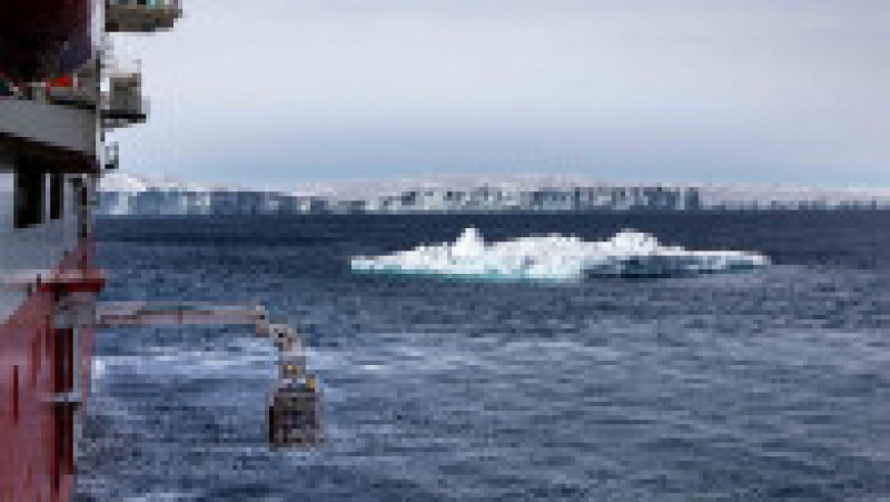 Un canion care ajunge până la câţiva kilometri adâncime a fost descoperit sub un gheţar din Antarctica. FOTO: www.antarctica.gov.au | Poza 5 din 5