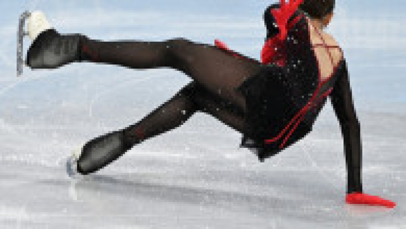 Kamila Valieva, în timpul exercițiului în care a reușit o săritură cvadruplă Foto: Profimedia Images | Poza 23 din 26