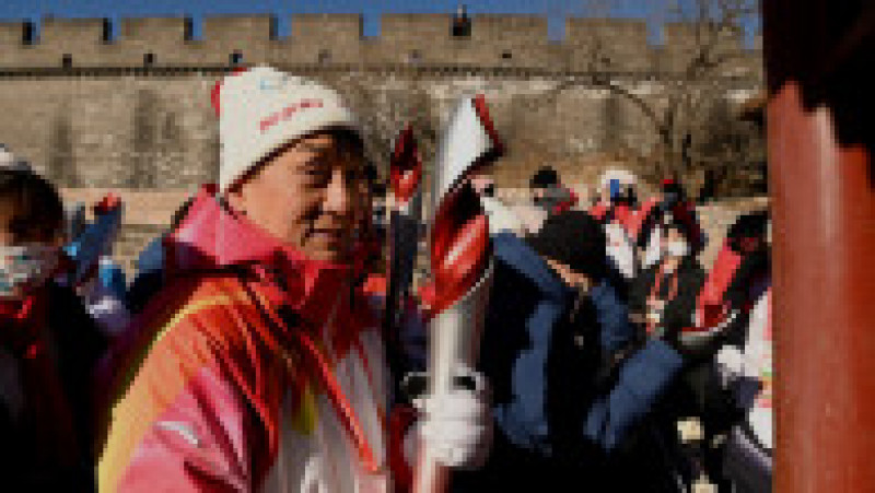 Jackie Chan a dus flacăra olimpică a JO 2022 pe Marele Zid Chinezesc. Foto: Profimedia | Poza 4 din 7
