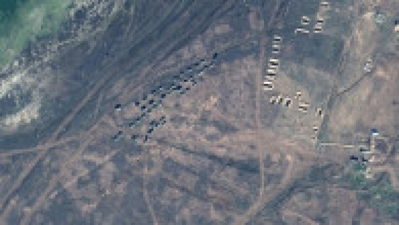 Imagine din satelit cu un convoi al unei unități militare de dimensiunea unui batalion în zona de antrenament Filativka, Crimeea. 15.02.2022. Foto: Profimedia Images | Poza 13 din 22