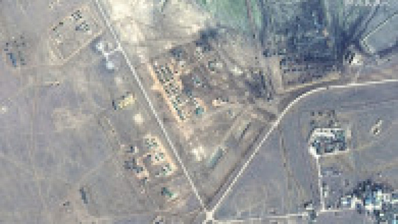 Imagine din satelit cu unități de artilerie și corturi militare în zona de antrenament Opuk, Crimeea. 15.02.2022. Foto: Profimedia Images | Poza 15 din 22