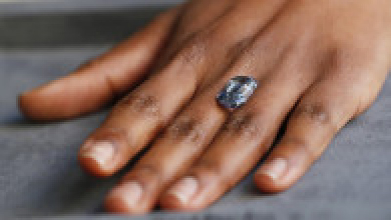 Diamantul rar, care a fost găsit în mina Cullinan din Africa de Sud în 2021, a îndeplinit cele mai înalte standarde care descriu calitatea diamantelor colorate. Foto: Profimedia Images | Poza 9 din 13