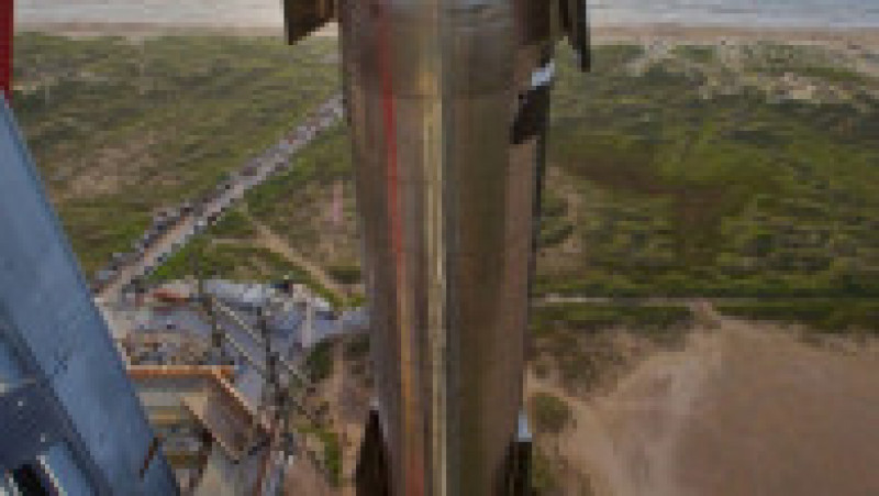 Racheta lui Musk, care îi face concurență celei construite de NASA, se numește Starship („Nava stelară”) și, la fel ca SLS, încă nu a fost scoasă în spațiu, dar este reutilizabilă și, deci, mai ieftin de operat. Foto: Profimedia Images | Poza 8 din 15