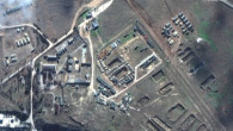 Fotografie din satelit care arată noile desfășurări de trupe din Crimeea, în 9 februarie, la baza Noovozernoie. Foto: Profimedia Images | Poza 1 din 4