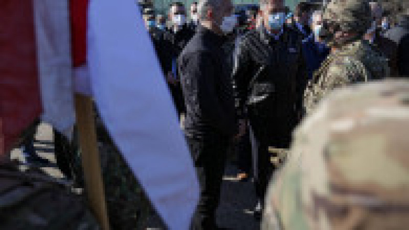 Secretarul general al NATO, Jens Stoltenberg, împreună cu președintele Klaus Iohannis, au vizitat Baza 57 Aeriană Mihail Kogălniceanu. FOTO: INQUAM PHOTOS - Octav Ganea | Poza 9 din 10