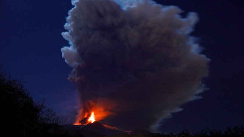 Etna, cel mai activ vulcan din Europa, a erupt din nou. Foto: Profimedia