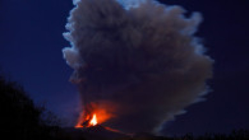 Etna, cel mai activ vulcan din Europa, a erupt din nou. Foto: Profimedia | Poza 1 din 9