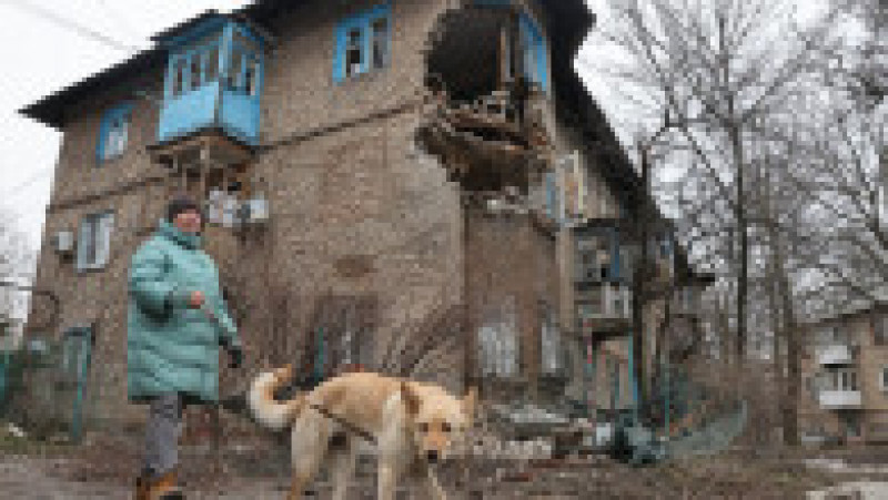 Clădire rezidențială din Donețk distrusă de o lovitură de obuz. Foto: Profimedia Images | Poza 3 din 10