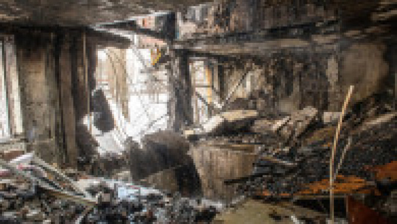 Bloc de locuințe distrus de un bombardament rusesc la Harkov. Foto: Profimedia | Poza 10 din 15