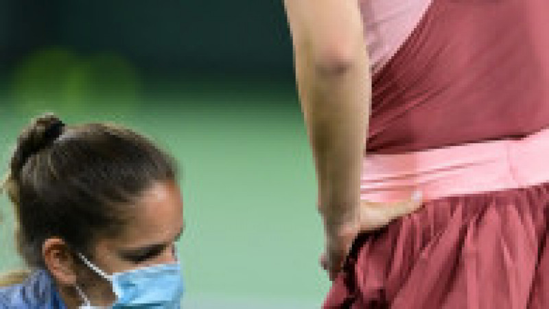 Simona Halep a acuzat dureri la coapsa stângă după ce s-a întins după o minge Foto: Profimedia Images | Poza 6 din 10