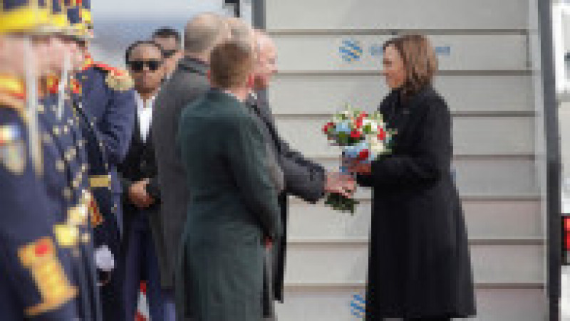 Vicerpreședinta Statelor Unite, Kamala Harris, a ajuns la București, în prima sa vizită oficială în România. Foto: INQUAM Photos/George Călin | Poza 6 din 25