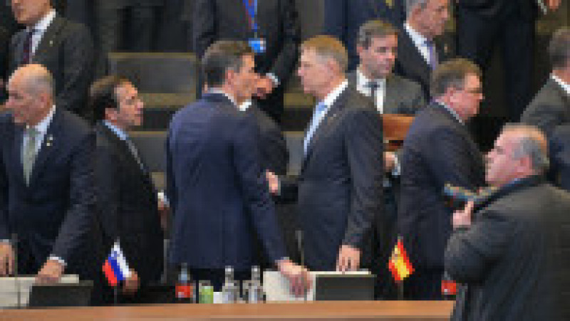 Klaus Iohannis discută cu premierul Spaniei, Pedro Sanchez. Foto: Administrația Prezidențială | Poza 7 din 9