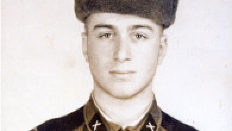 Roman Abramovici, tânăr recrut în armata sovietică Foto: EAST2WEST NEWS via BBC | Poza 1 din 17