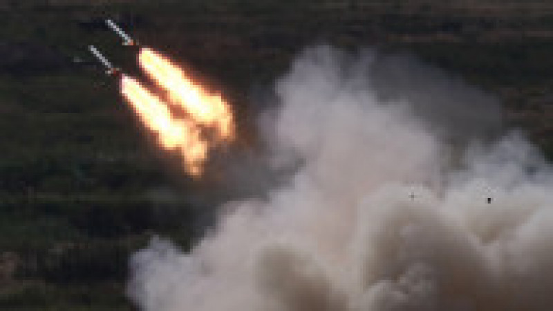 Soldații ucraineni au capturat lansatorul de rachete rusesc TOS-1A. FOTO: Profimedia Images | Poza 3 din 5