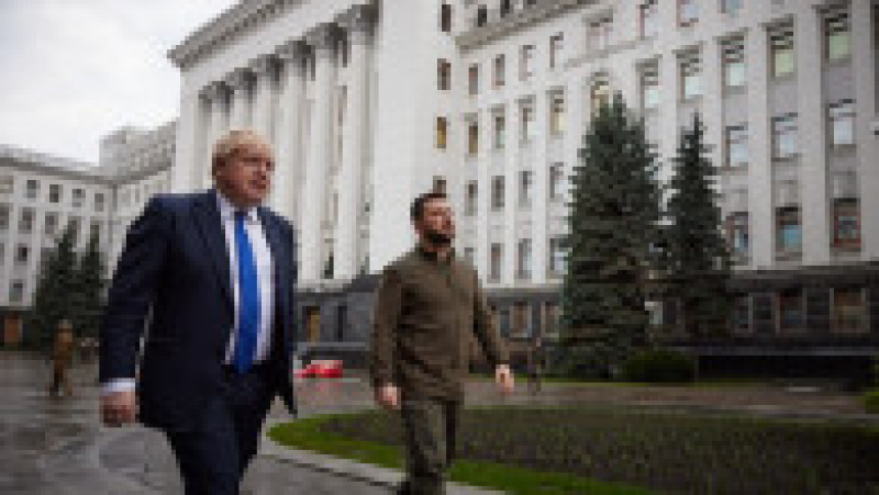 Boris Johnson și Volodimir Zelenski s-au plimbat prin centrul Kievului Foto: Profimedia Images | Poza 9 din 30